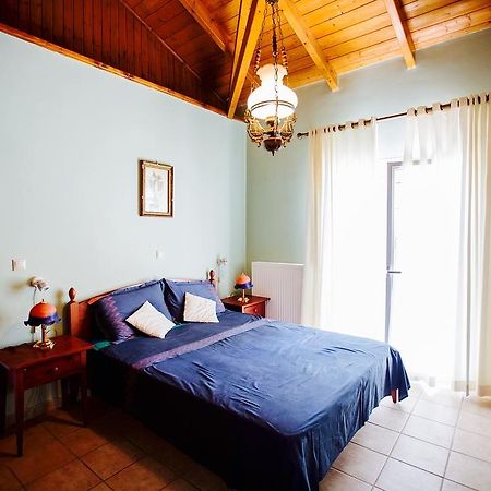 Loft Near The Beach Loutraki  Exterior photo