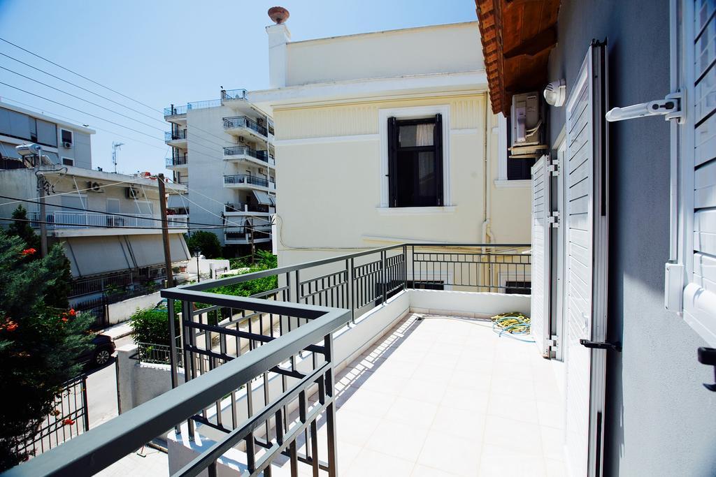 Loft Near The Beach Loutraki  Exterior photo